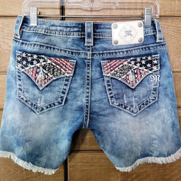 MISS ME LOW RISE SHORTS BEDAZZLED RHINESTONES AMERICAN FLAG SIZE 28 DISTRESSED - Picture 1 of 13